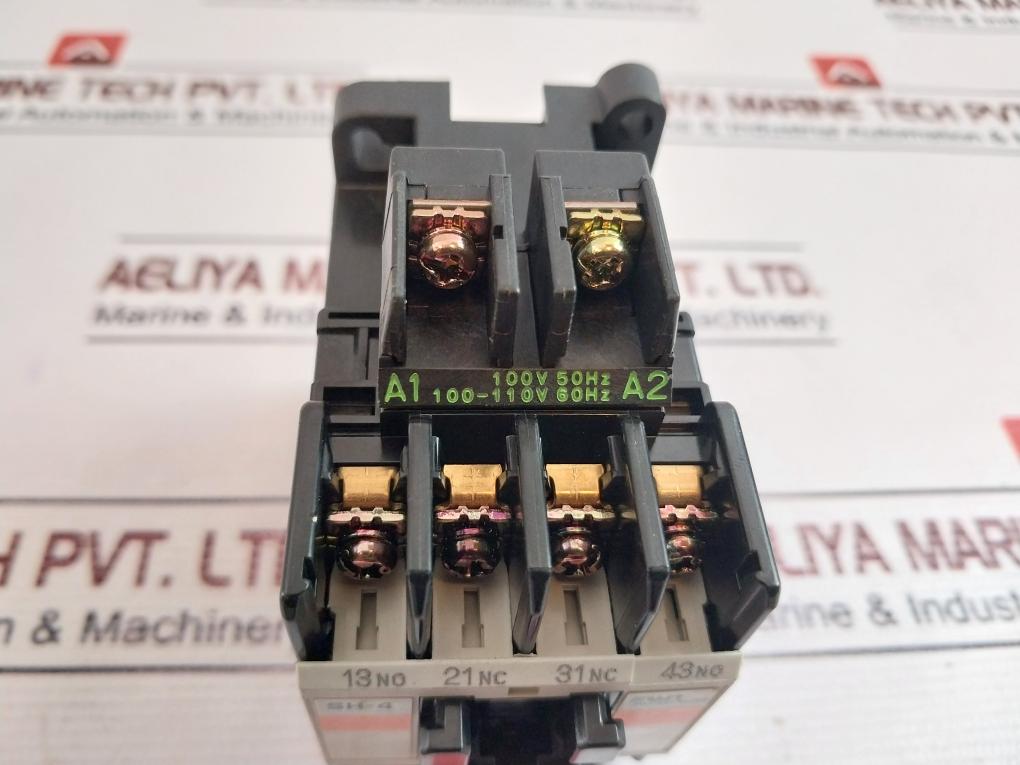 Fuji Electric Sh-4 Auxiliary Contactor 4Sh422