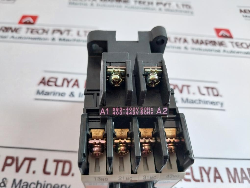 Fuji Electric SH-4 Auxiliary Contactor SH04AA 380-400V 50Hz 400-440V 60Hz