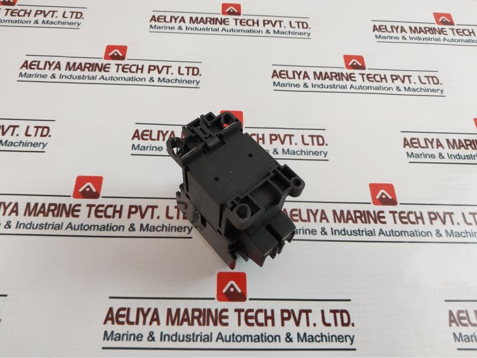 Fuji Electric Sh-4 Contactor 4Sh422 50/60Hz