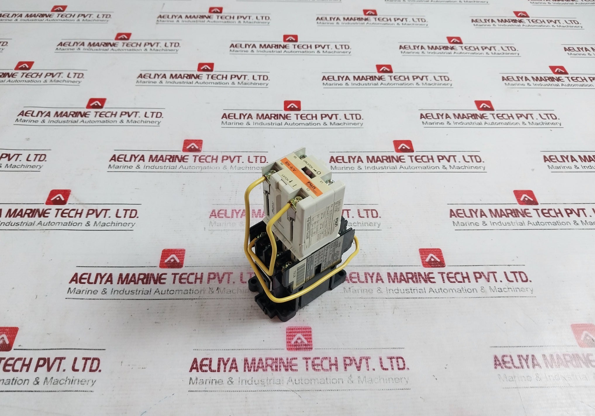 Fuji Electric Sh-4/V Auxiliary Relay Latch Unit Assy 100-110V 60Hz Vde0660