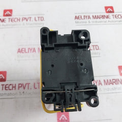 Fuji Electric Sh-4/V Auxiliary Relay Latch Unit Assy 100-110V 60Hz Vde0660