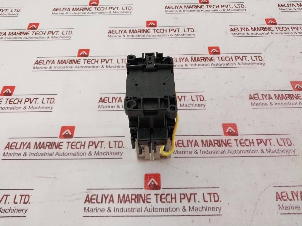Fuji Electric Sh-4/V Contact Auxiliary Relay A600 Q300 Ac Dc 100-110V Iec 337-1