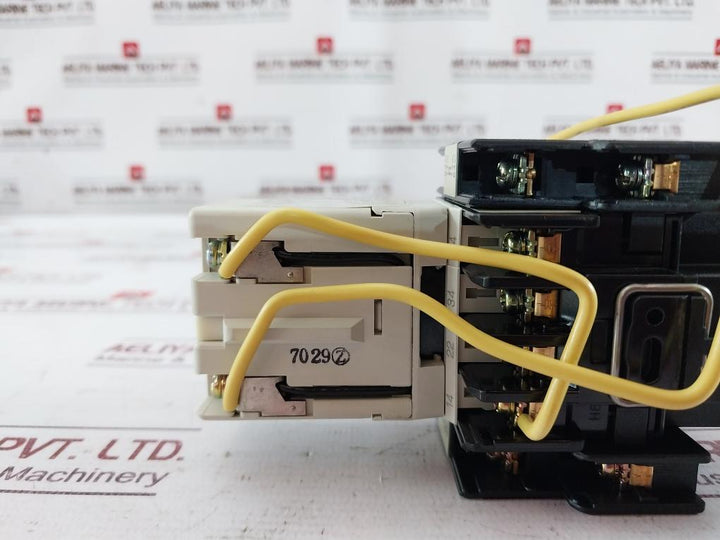 Fuji Electric Sh-4/V Contactor Auxiliary Relay 100-110V Coil 4No3Nc