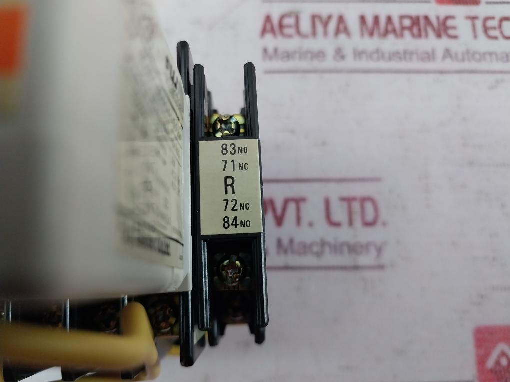 Fuji Electric Sh-4/V Contactor Auxiliary Relay 100-110V Coil 4No3Nc
