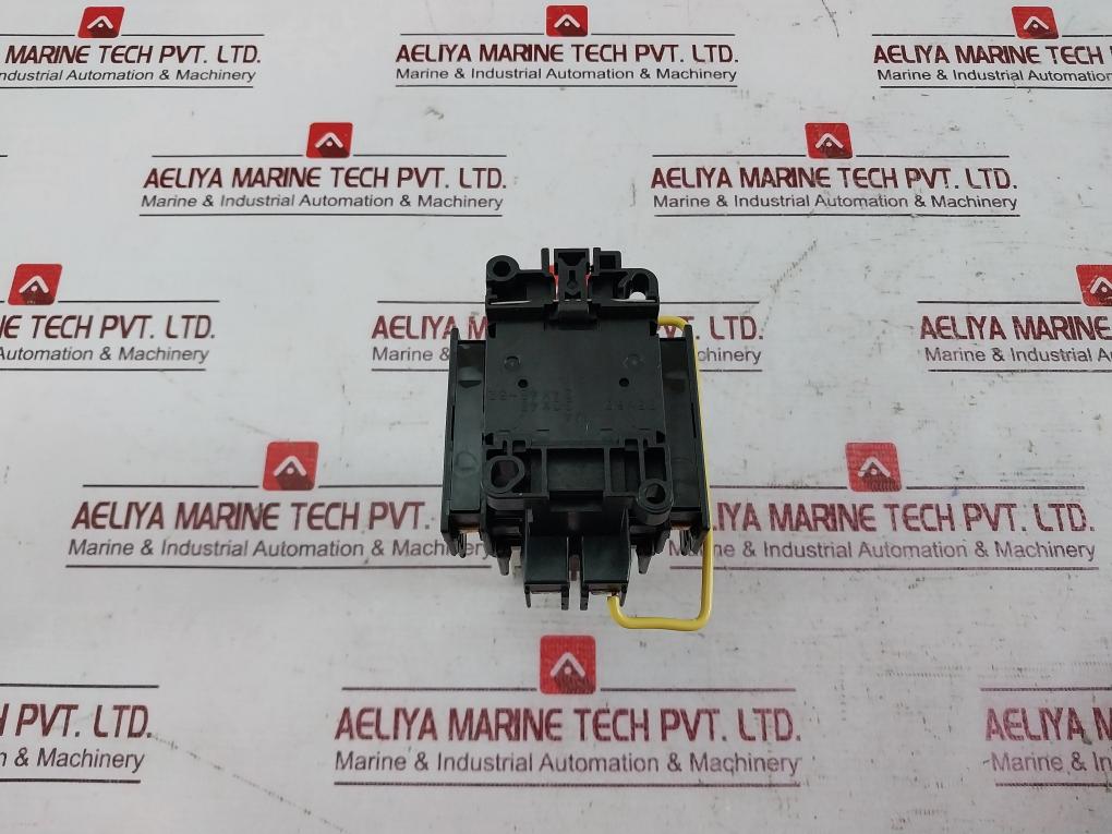 Fuji Electric Sh-4/V Contactor Auxiliary Relay 100-110V Coil 4No3Nc