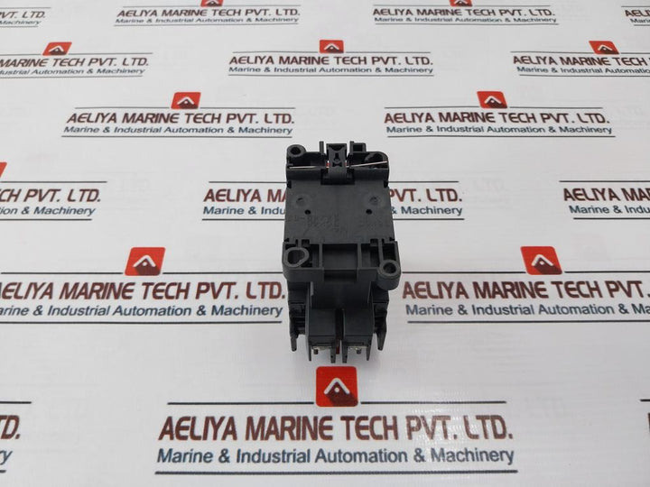 Fuji Electric Sh04Aa Contactor 100-110V 50Hz 4Sh422