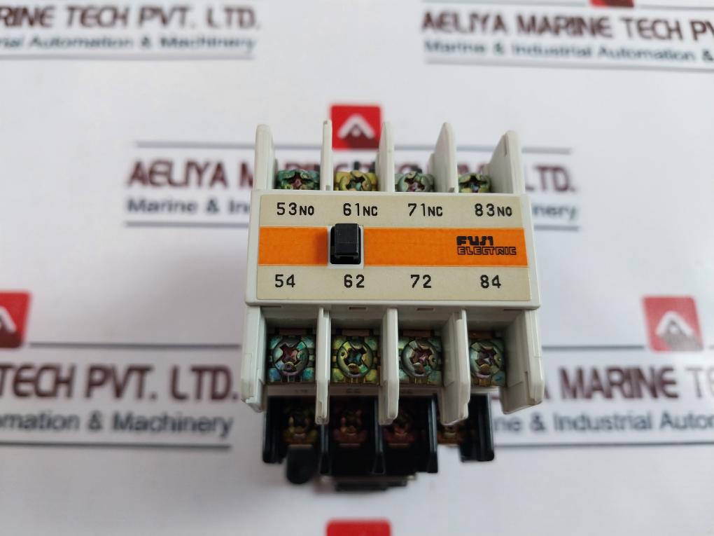 Fuji Electric SH04AA Relay With F07666034G Auxiliary Contact Block 200-220v 60hz
