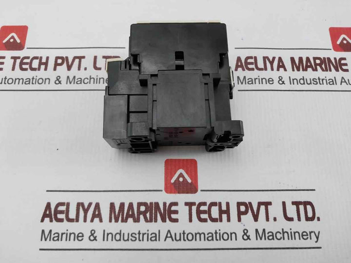 Fuji Electric Sh04Aa Sh-4 Auxiliary Contactor 690V 415-440V 50Hz 10A