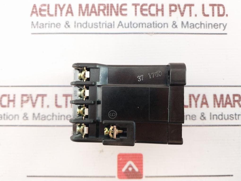 Fuji Electric Src3631-02Z103B Magnetic Contactor 17A 24V 50/60Hz