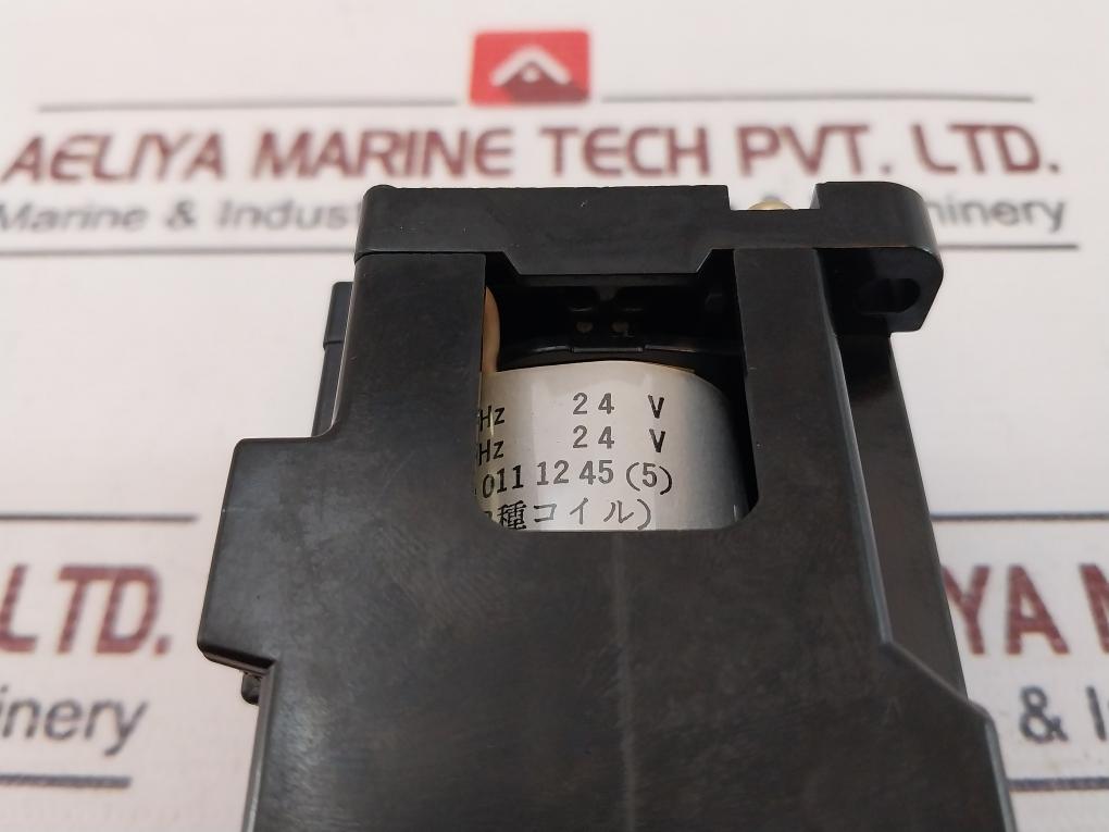 Fuji Electric Src3631-02Z103B Magnetic Contactor 17A 24V 50/60Hz