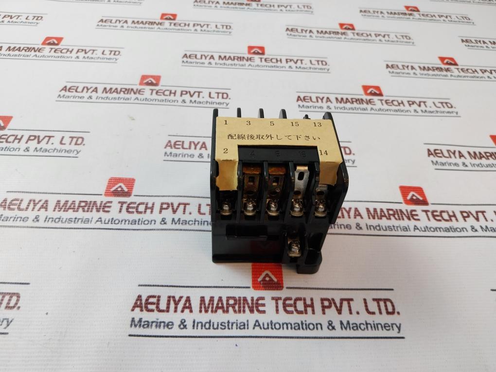 Fuji Electric Src3631-5-1b/2811 Magnetic Contactor 550v 22a