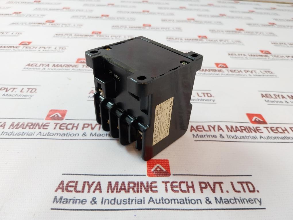 Fuji Electric Src3631-5-1b/2811 Magnetic Contactor 550v 22a