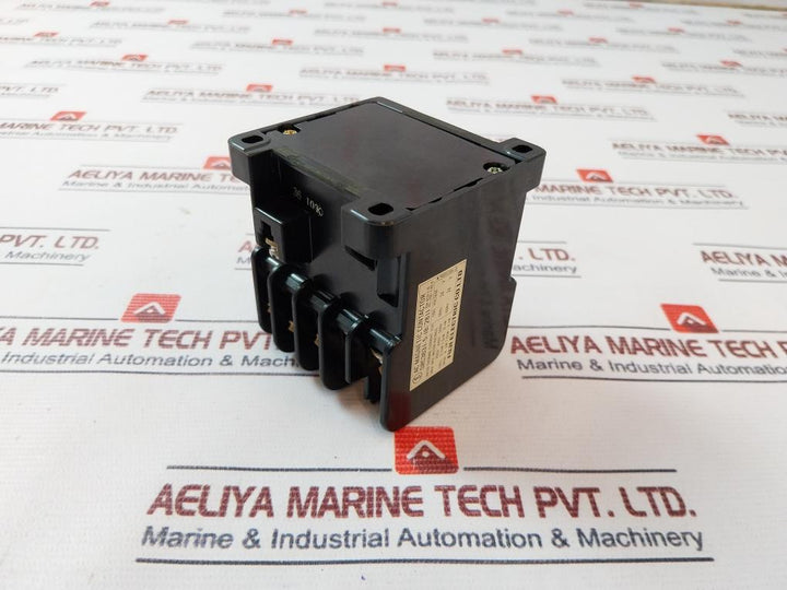 Fuji Electric Src3631-5-1b/2811 Magnetic Contactor 550v 22a