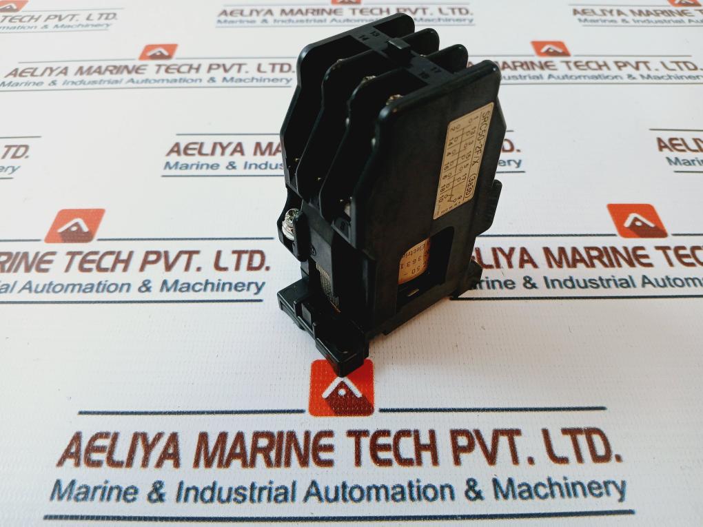 Fuji Electric Src50-2F/X (3A3B) Magnetic Contactor