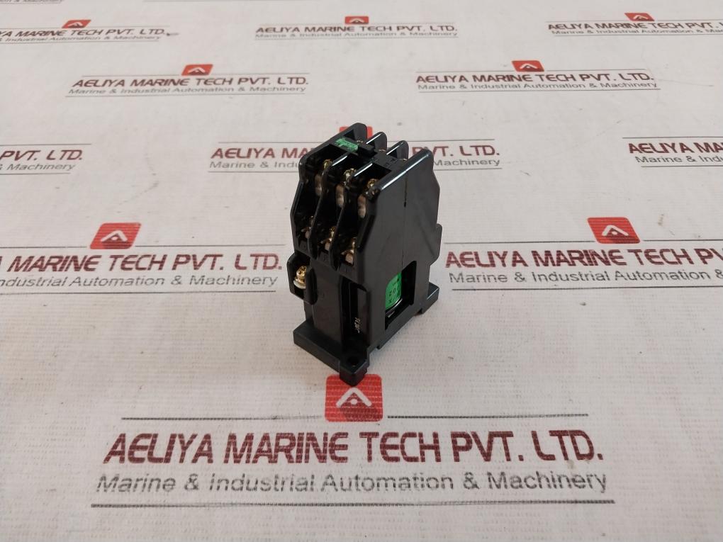 Fuji Electric Src50-2F/X (3A3B) Magnetic Contactor 100-110V Coil 50/60Hz