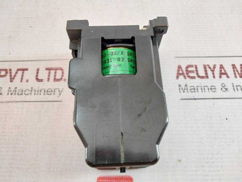 Fuji Electric Src50-2F/X (3A3B) Magnetic Contactor 100-110V Coil 50/60Hz
