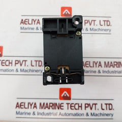Fuji Electric Src50-2U/X (4A2B) Auxiliary Relay 380-440V 50/60Hz