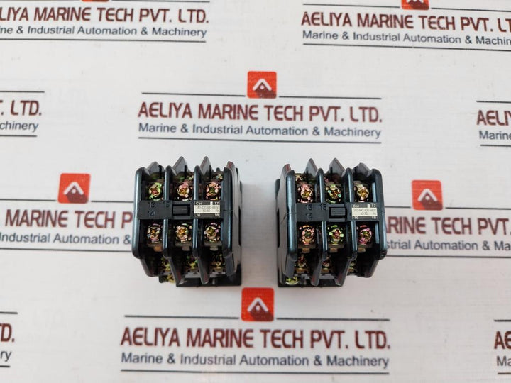 Fuji Electric Src50-2U/X (4A2B) Auxiliary Relay 380-440V 50/60Hz