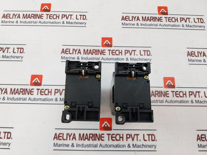 Fuji Electric Src50-2U/X (4A2B) Auxiliary Relay 380-440V 50/60Hz
