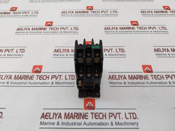 Fuji Electric SRC50-2U/X (4A2B) Magnetic Contactor 50/60Hz