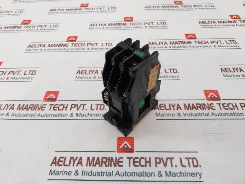 Fuji Electric SRC50-2U/X (4A2B) Magnetic Contactor 50/60Hz