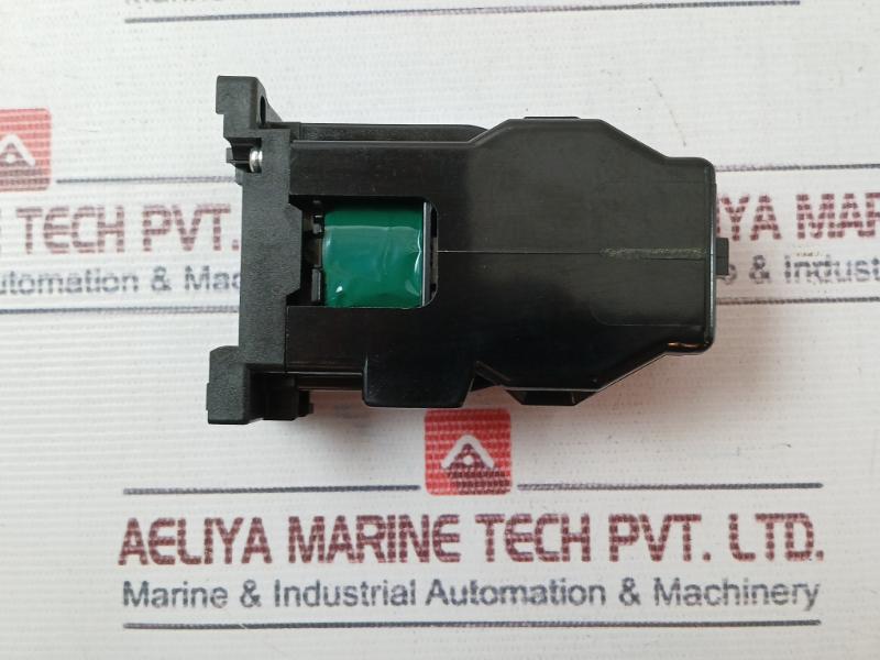 Fuji Electric SRC50-2U/X (6A) Auxiliary Relay 100/100-110V 50/60HZ