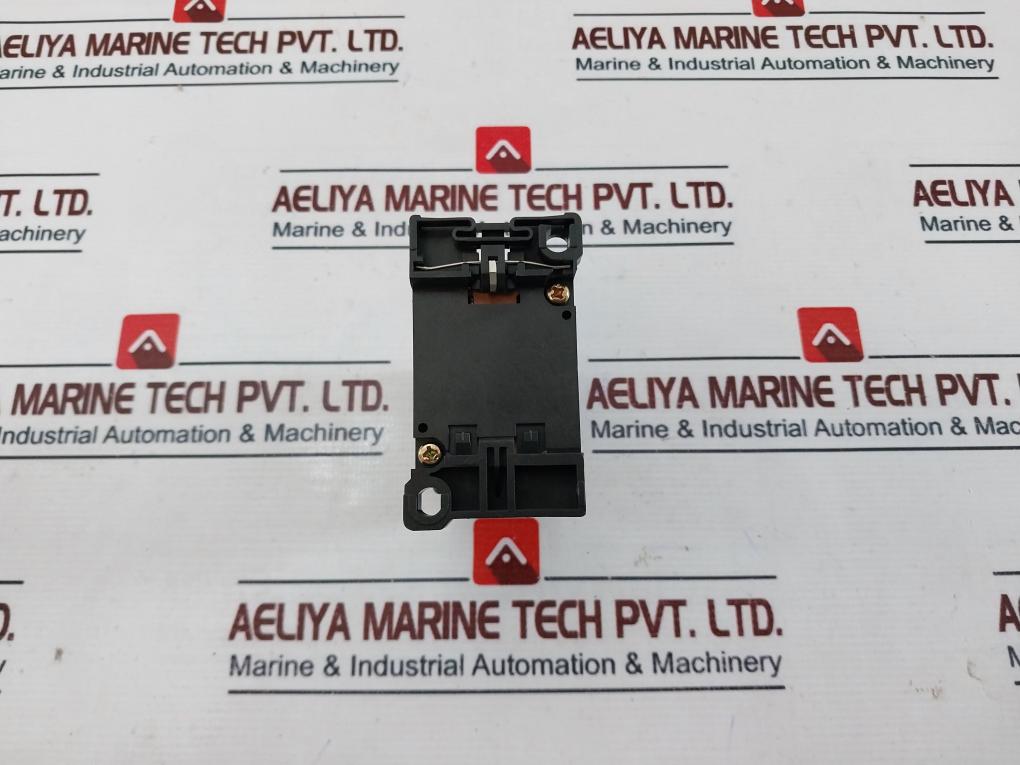 Fuji Electric Src50-2F/X (3A3B) Auxiliary Relay 200-220V 60Hz