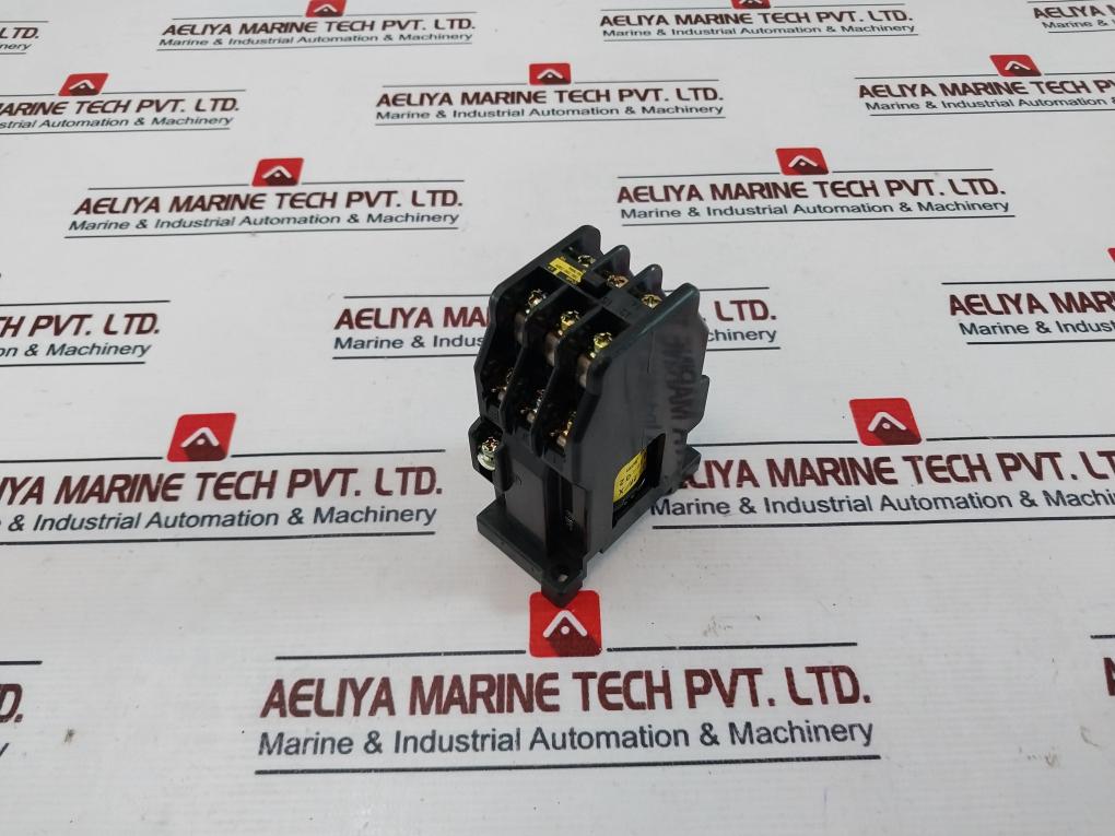 Fuji Electric Src50-2F/X (3A3B) Auxiliary Relay 200-220V 60Hz
