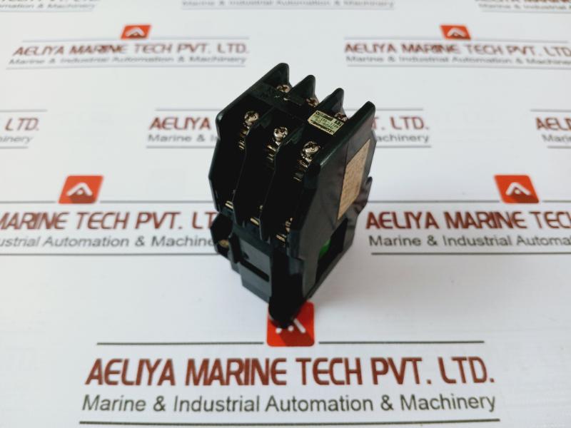 Fuji Electric Src50-2u (4a2b) Z Auxiliary Relay 100/100-110v 50/60hz