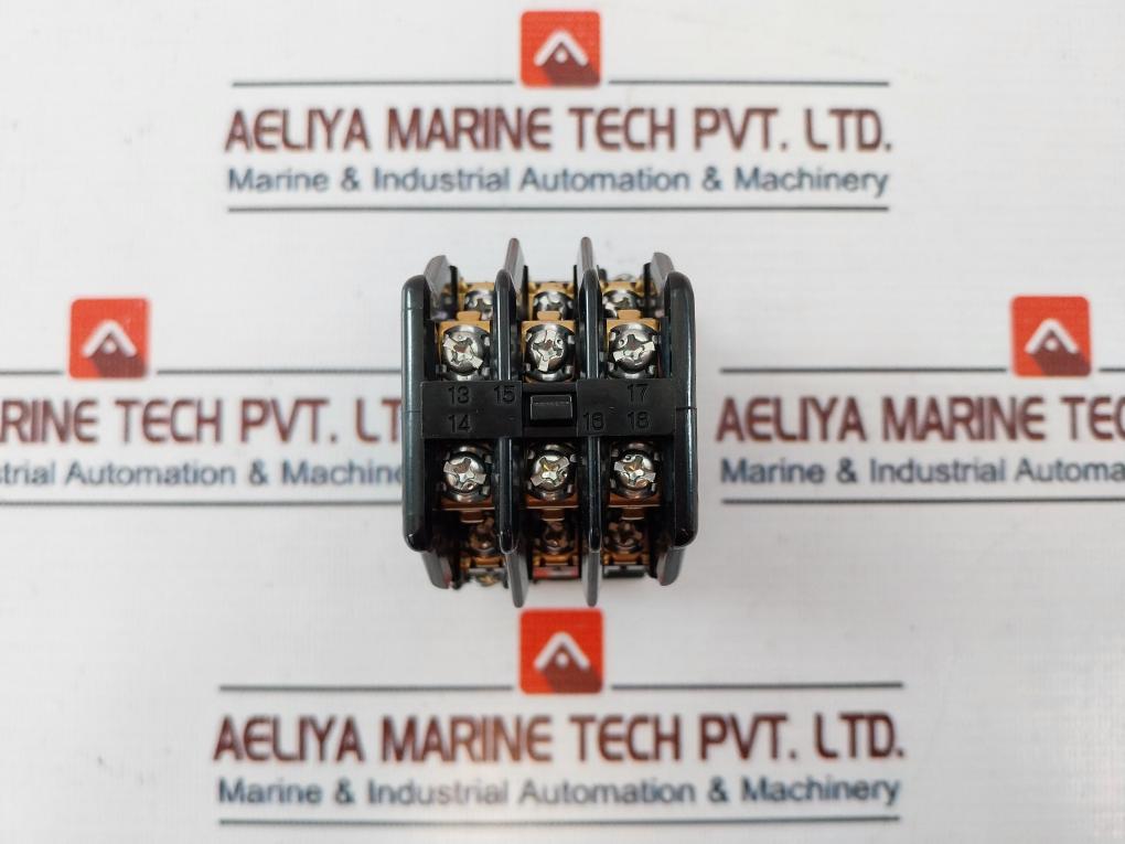 Fuji Electric Src50-2u/x (3a3b) Auxiliary Relay 0/60hz