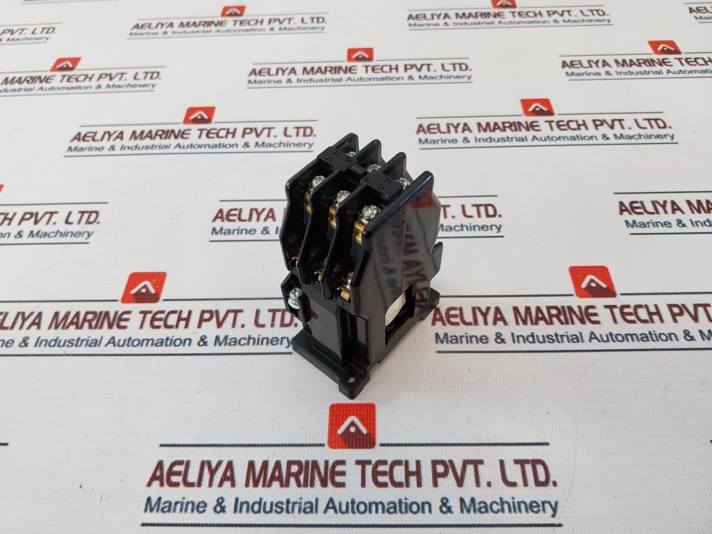 Fuji Electric Src50-2u/x (3a3b) Auxiliary Relay 0/60hz