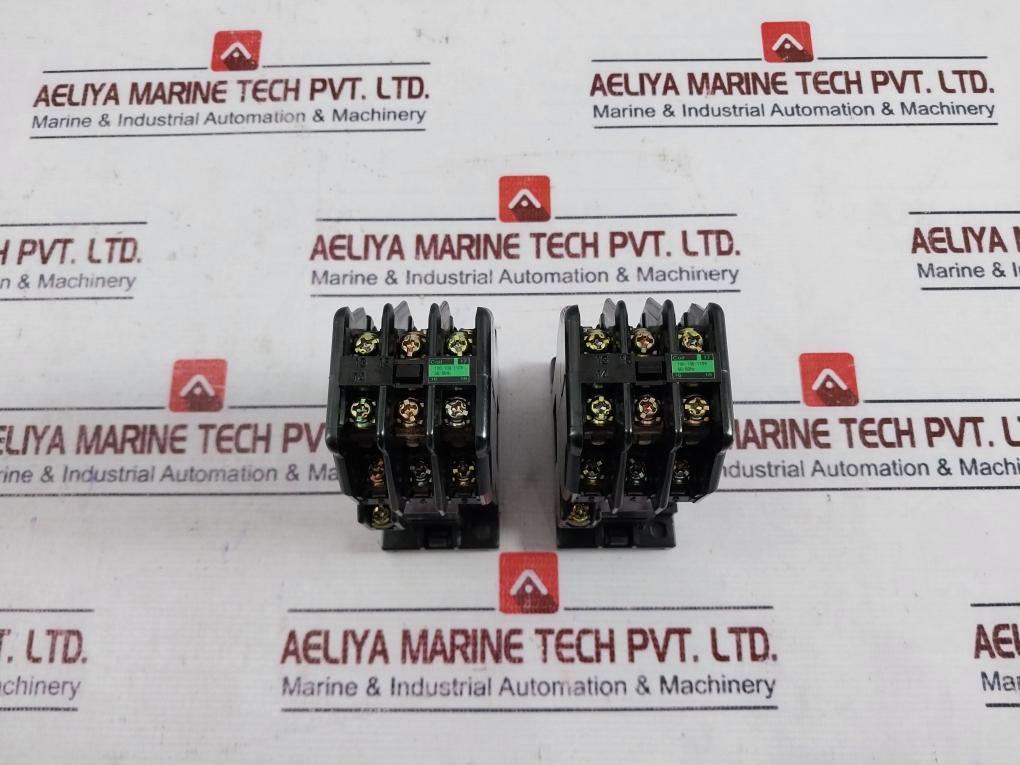 Fuji Electric Src50-2U/X (4A2B) Auxiliary Relay 100/100-110V