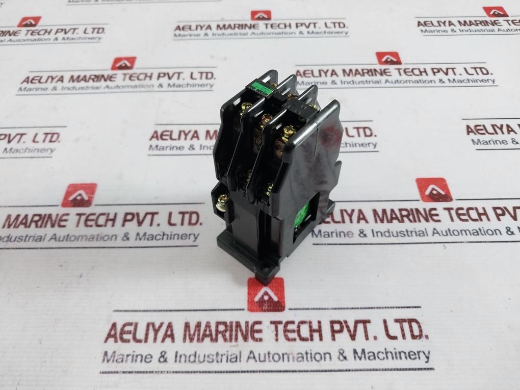 Fuji Electric Src50-2U/X (4A2B) Auxiliary Relay 100/100-110V
