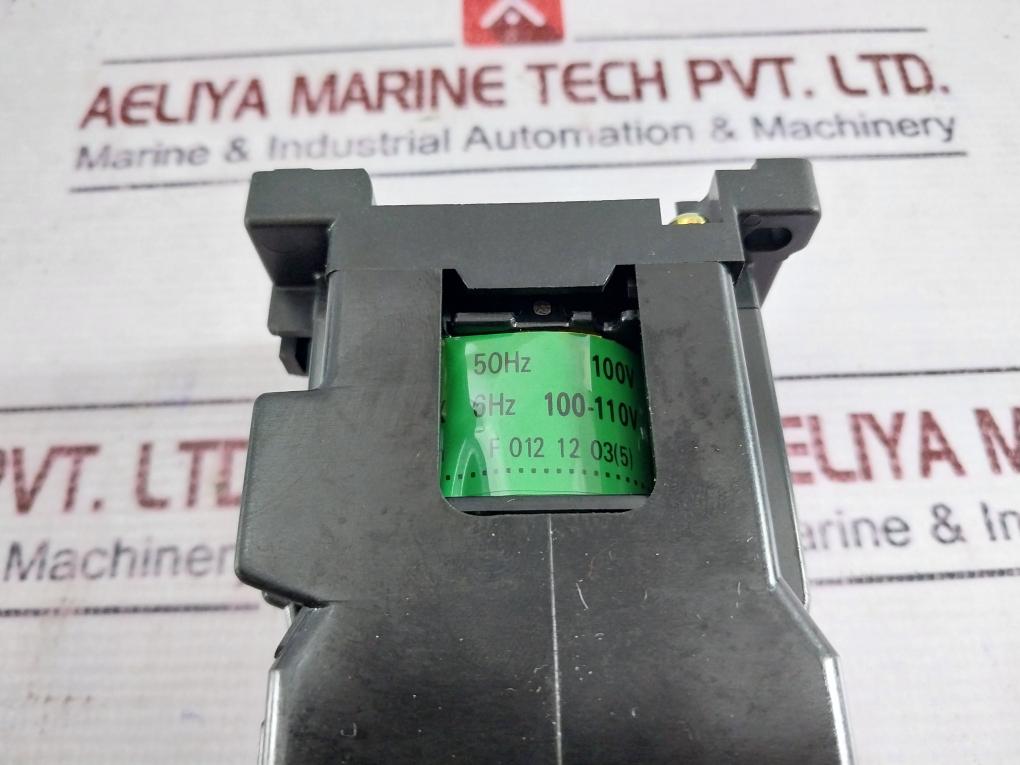 Fuji Electric Src50-2U/X (4A2B) Auxiliary Relay 100/100-110V