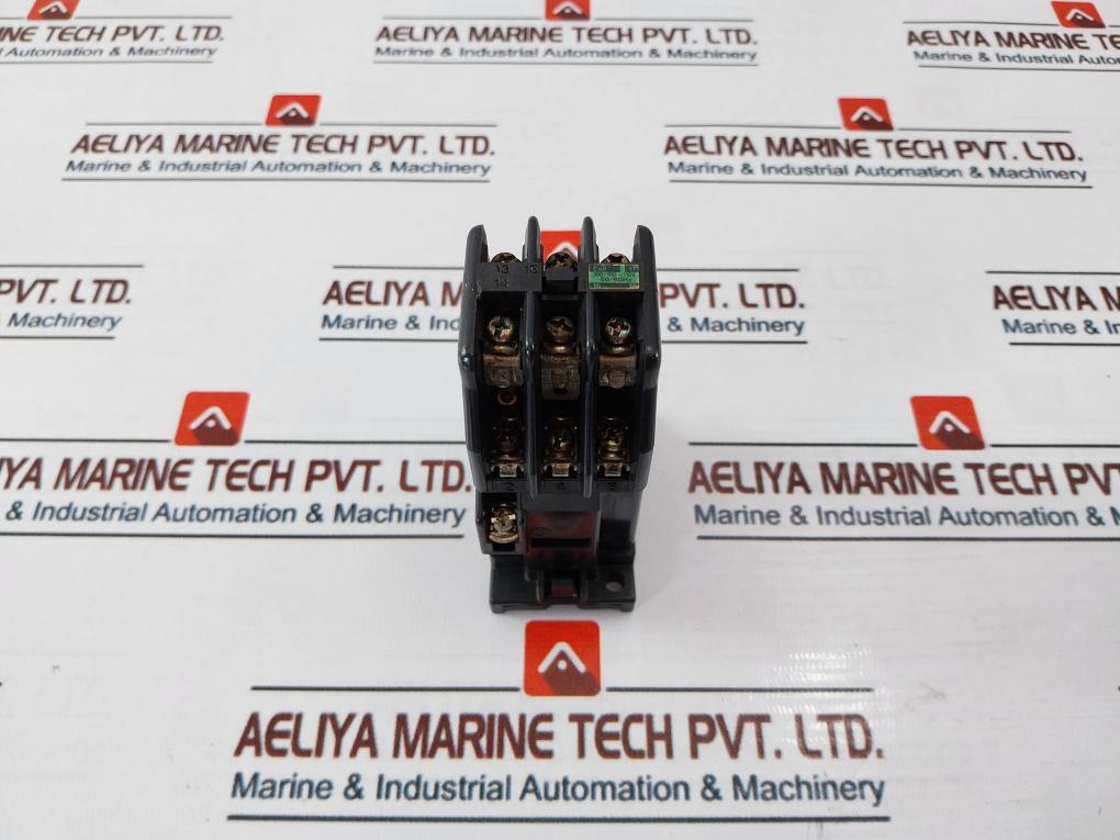 FUJI ELECTRIC SRC50-2U/X(4a2b) Magnetic Contactor 50-60Hz 100-110V
