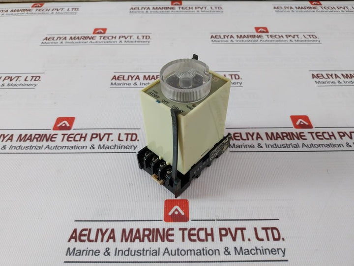 Fuji Electric St3Pf Off Delay Timer With Base 110 Vac 50/60 Hz 5A 300Vac