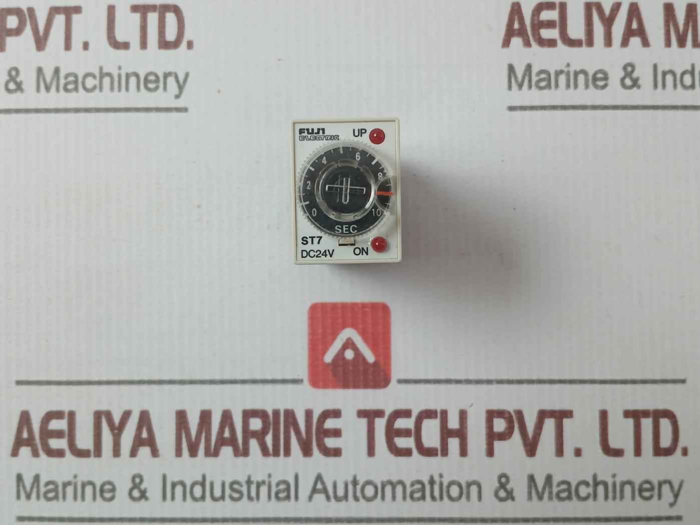 Fuji Electric St7P-2 Timer Relay
