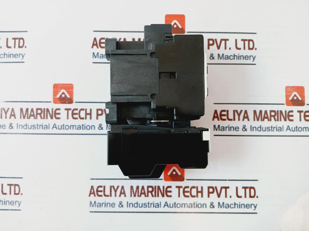 Fuji Electric Sw-05 [13] Magnetic Switch With Tr-0N/Tr-on Thermal Overload Relay