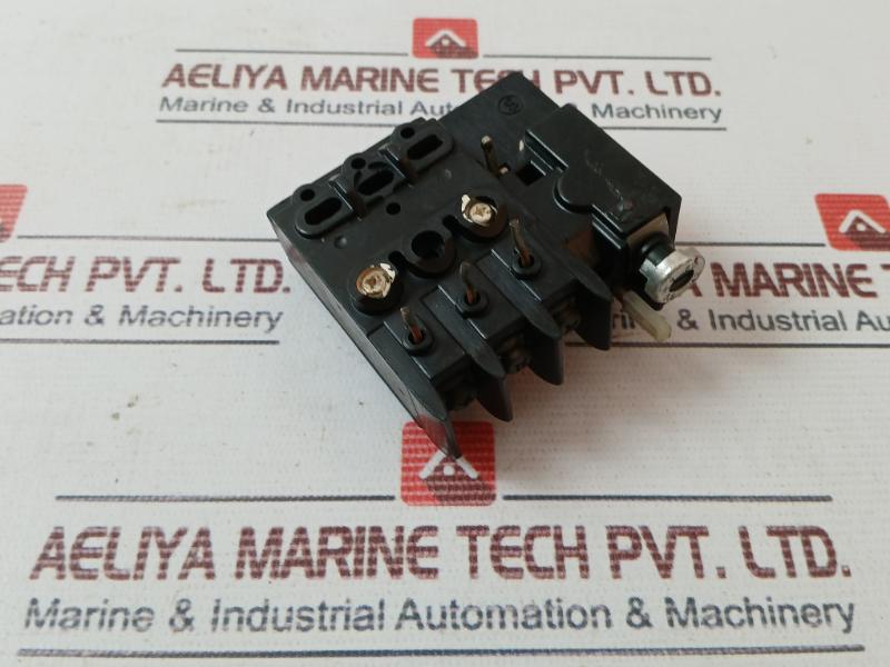 Fuji Rca3737-1 Overload Relay 2.8-5.6 A Rc 12 R