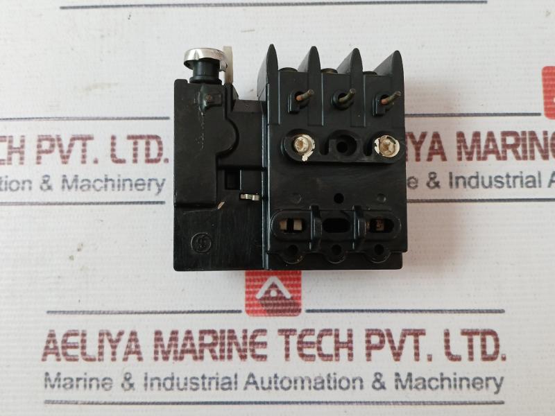 Fuji Rca3737-1 Overload Relay 2.8-5.6 A Rc 12 R