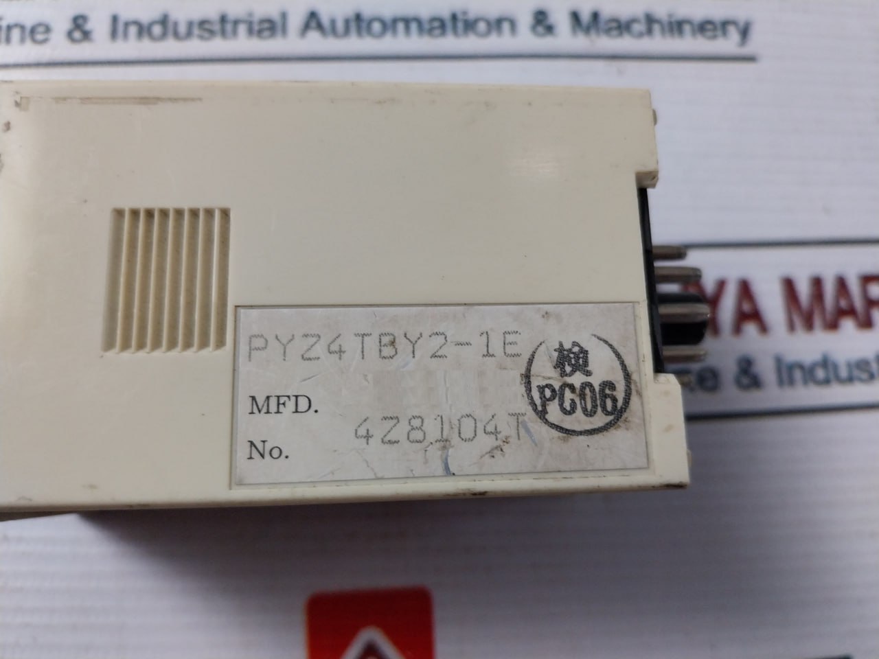 Fuji Electric Pyz4Tby2-1E Temperature Controller 4Z8104T