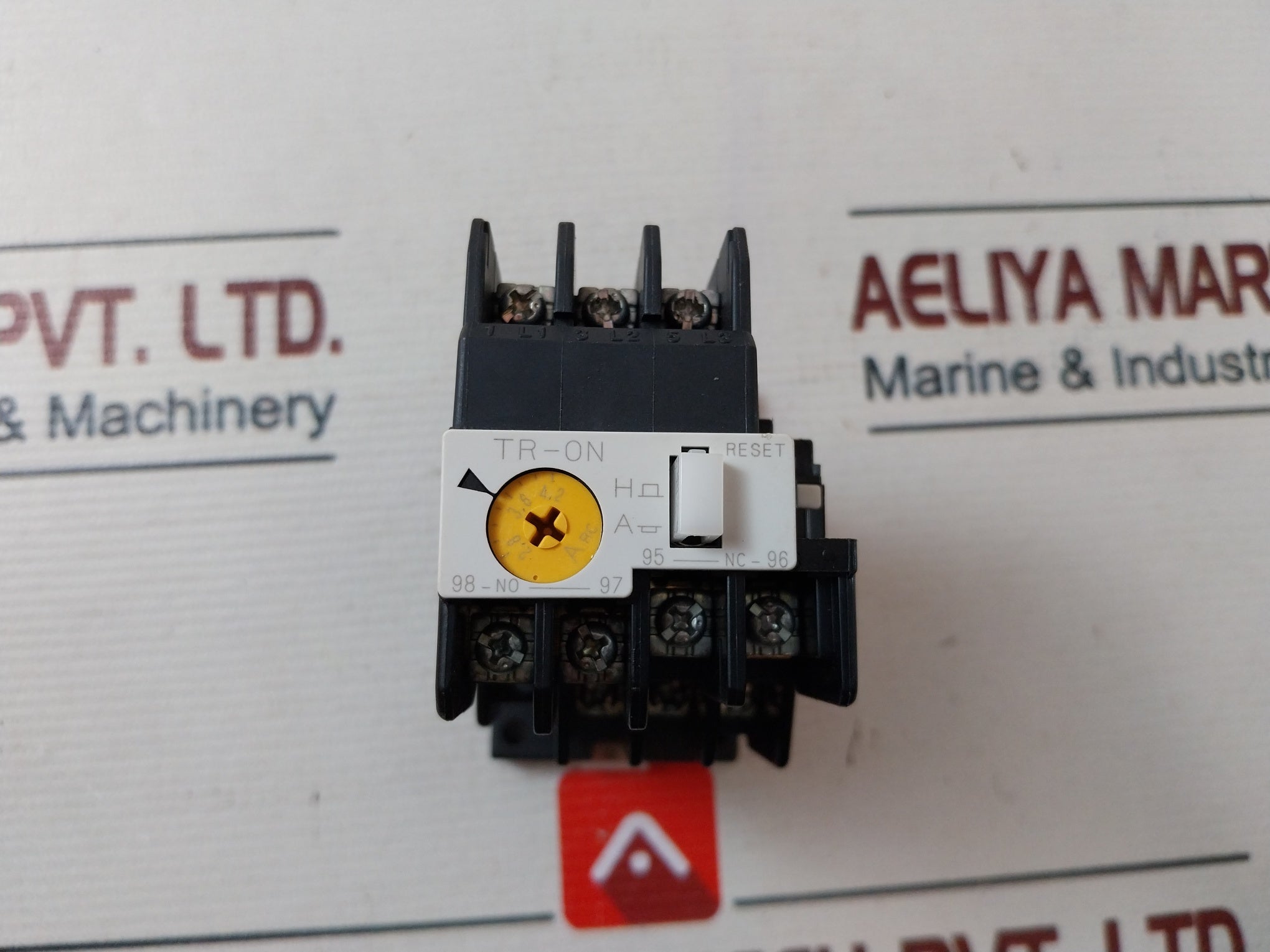 Fuji Electric Tr-0N Thermal Overload Relay 690V