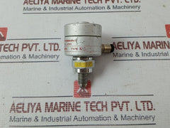 Fujikin 100083 Diaphragm Valve Type N.C. O.P. 0.34 0.69Mpa Agb6W000