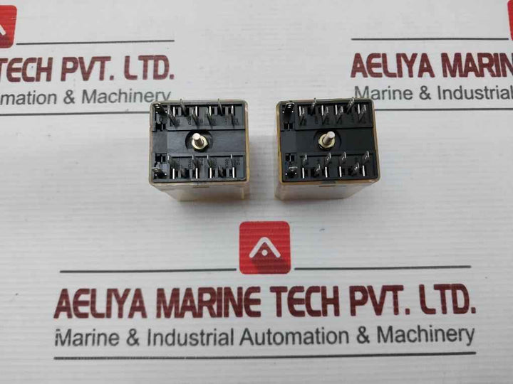 Fujitsu 233N-4T Auxiliary Relay 60Hz 100-110V