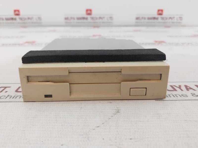 Fujitsu M2537M Floppy Drive Rev A Gp8283023 Pn134D07 16560982 93-47