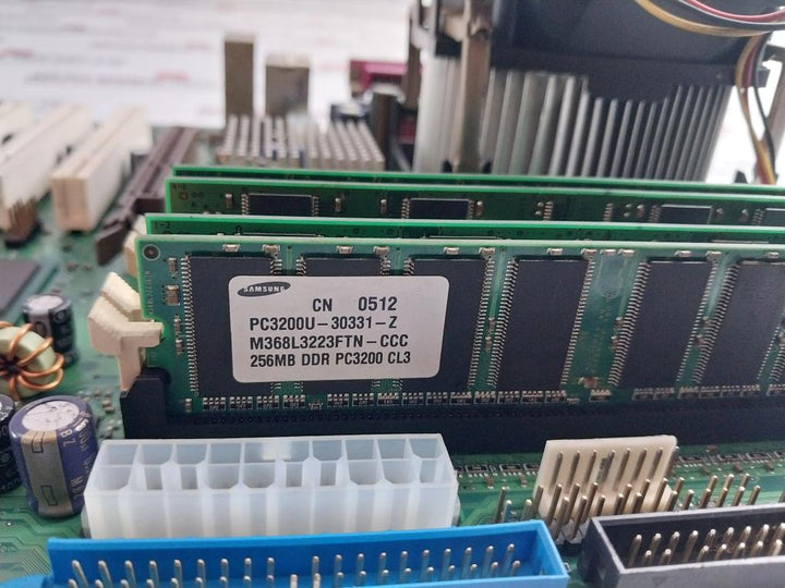 Fujitsu Siemens W26361-w65-x-04 / W26361-w65-z1-04-36 Mother Board