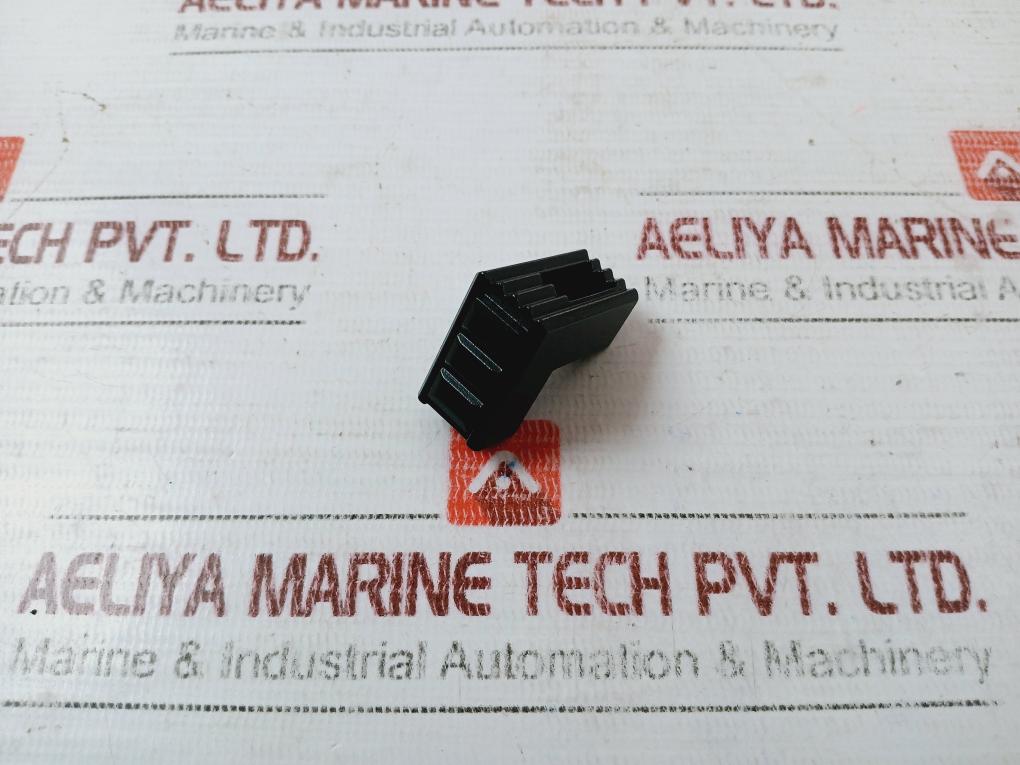 Fullmark Equipment Fm-916V L-shaped Cable Holder