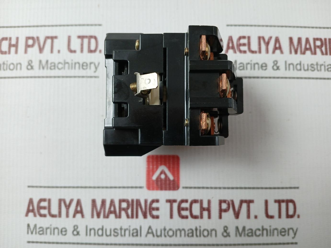 Furnas Electric 41Nb30Ahm 3 Pole Definite Purpose Magnetic Contactor