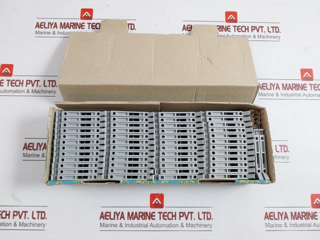 Fuse Modular Terminal Block 800V 4Mm2 Part No. Uk5-hesi Phoenix Contact (1 Box=50 Pcs)