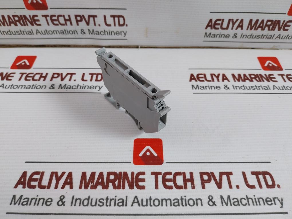 Fuse Modular Terminal Block 800V 4Mm2 Part No. Uk5-hesi Phoenix Contact (1 Box=50 Pcs)